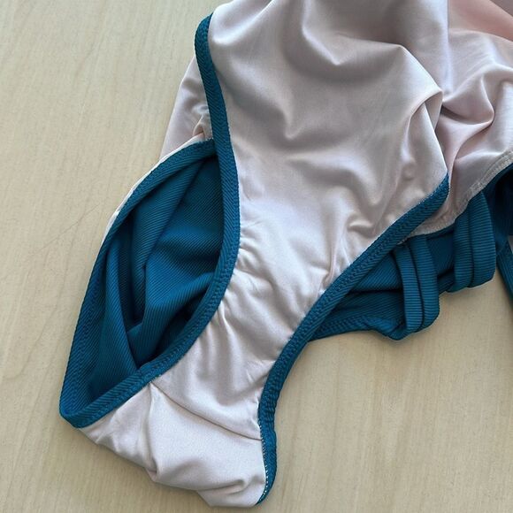 Shade & Shore• small • swimsuit • turquoise blue • like new •10 •1690 - Picture 9 of 11